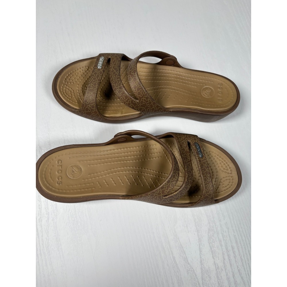 Crocs Disney Mickey Mouse Patricia Strappy Wedge Sandals Womens 8 Brown Bronze - Picture 12 of 13
